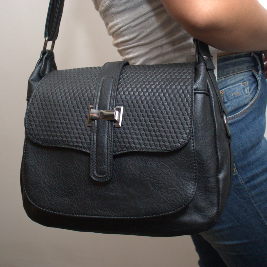 Bolsa tiracolo alça de couro