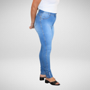 Calça jeans feminina azul claro com laicra